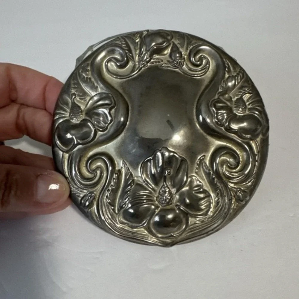 Antique Crystal Glass Powder Dish Art Nouveau Pewter Cover W/Mirror &‎ Brush